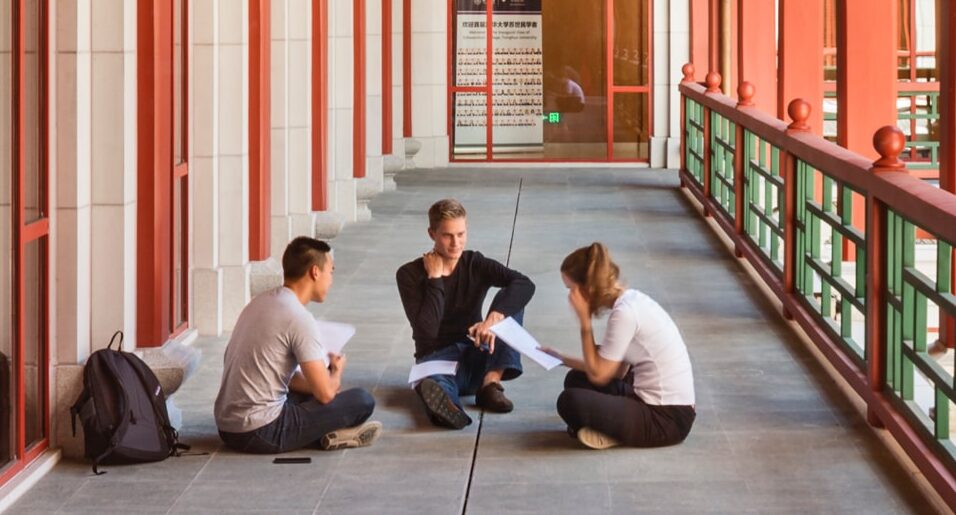 منحة علماء شوارزمان – الصين