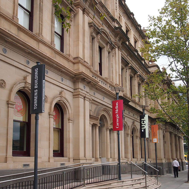 منحة جامعة تورنس في أستراليا